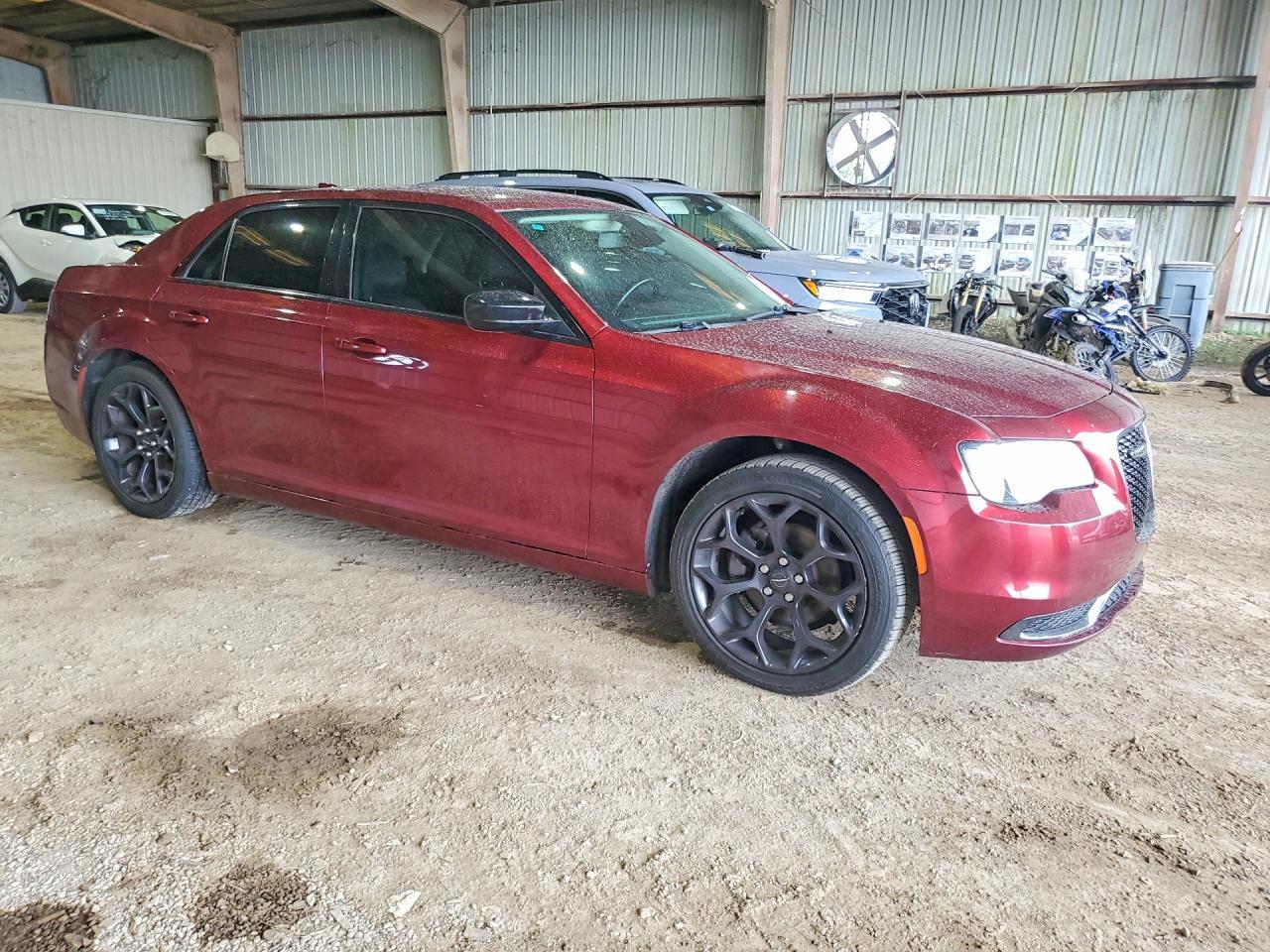 2020 Chrysler 300 Touring - Image 4
