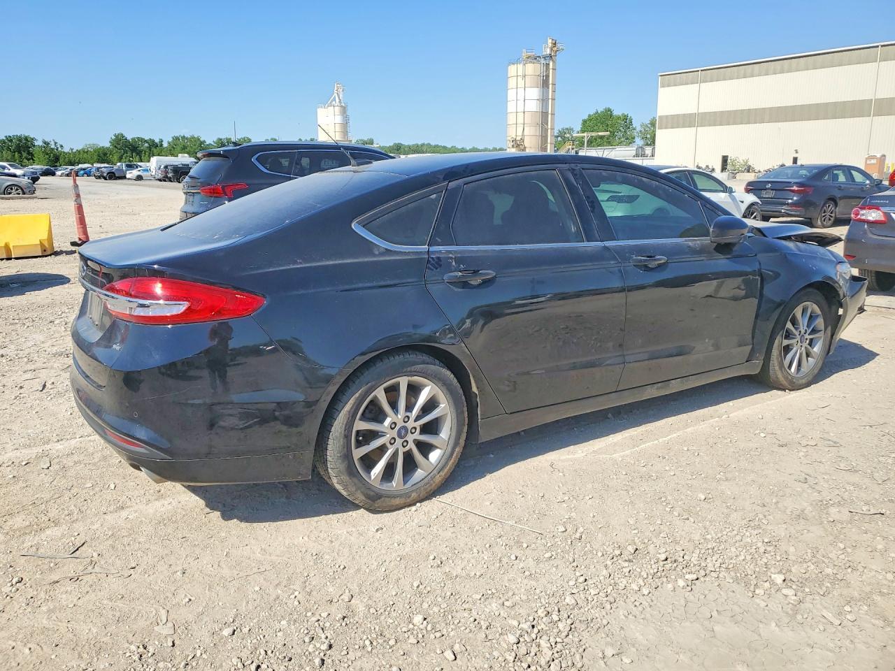 2017 Ford Fusion 4D 2Wd - Image 3
