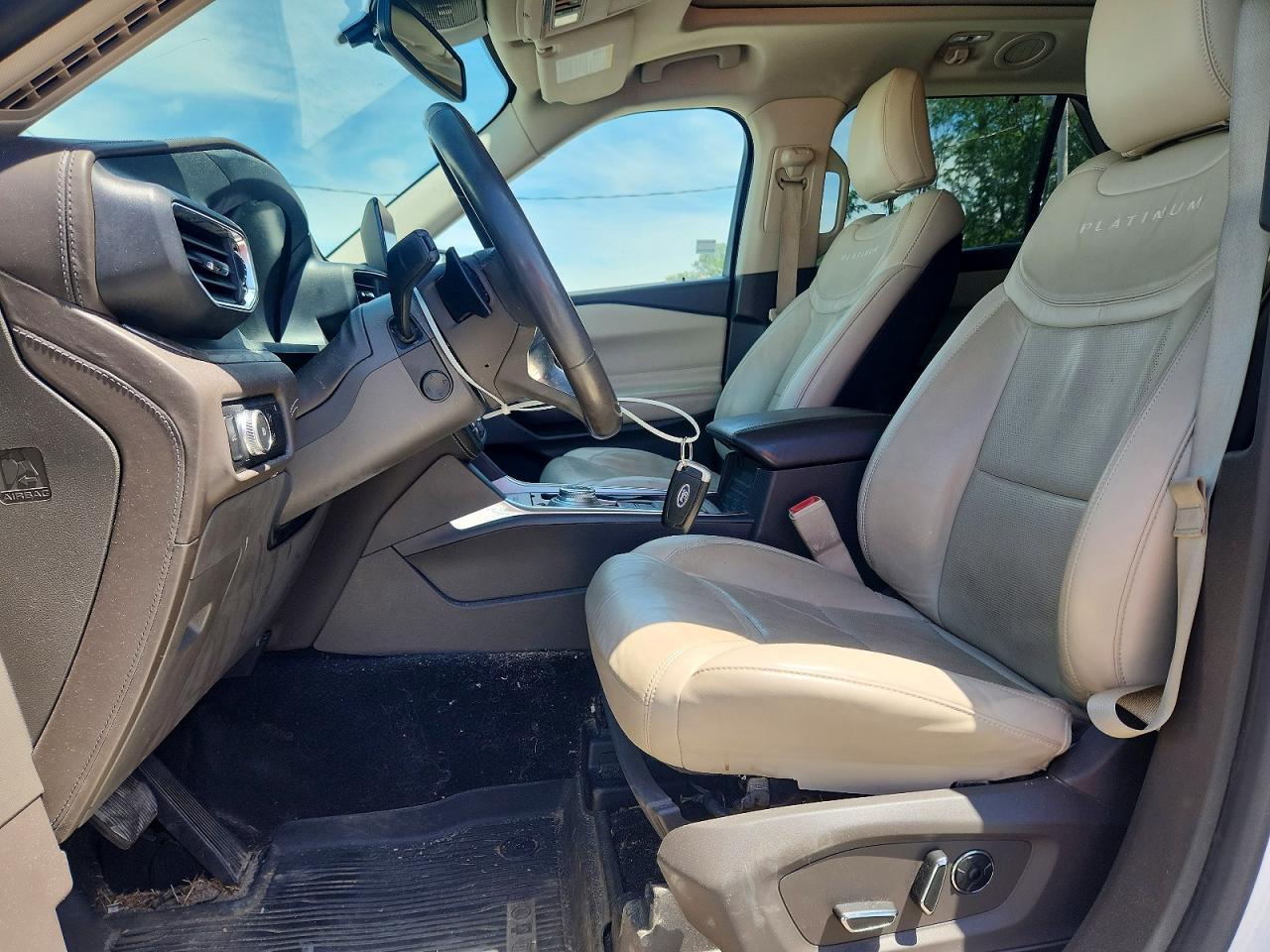 2020 Ford Explorer Platinum - Image 7