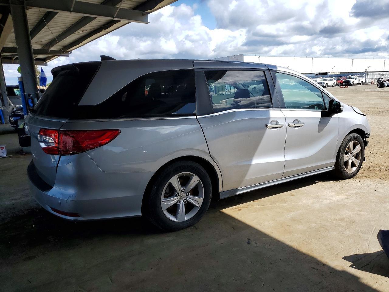 2019 Honda Odyssey Ex With Leather (With Res) - Image 3