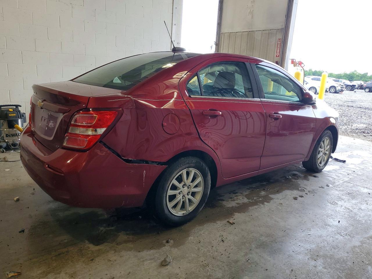 2019 Chevrolet Sonic Lt - Фото 3
