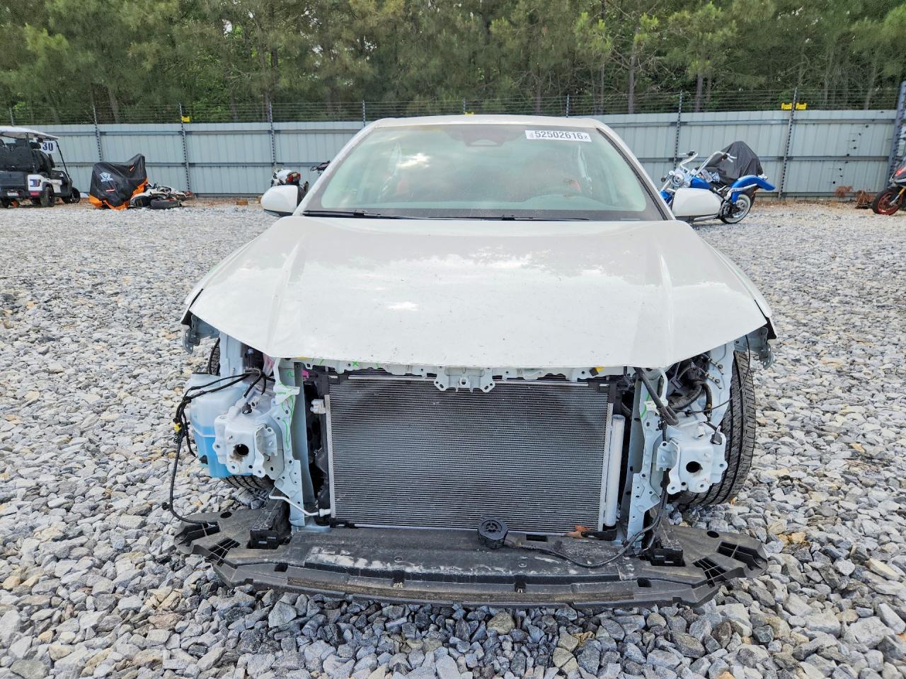 2025 Toyota Camry Le - Фото 5