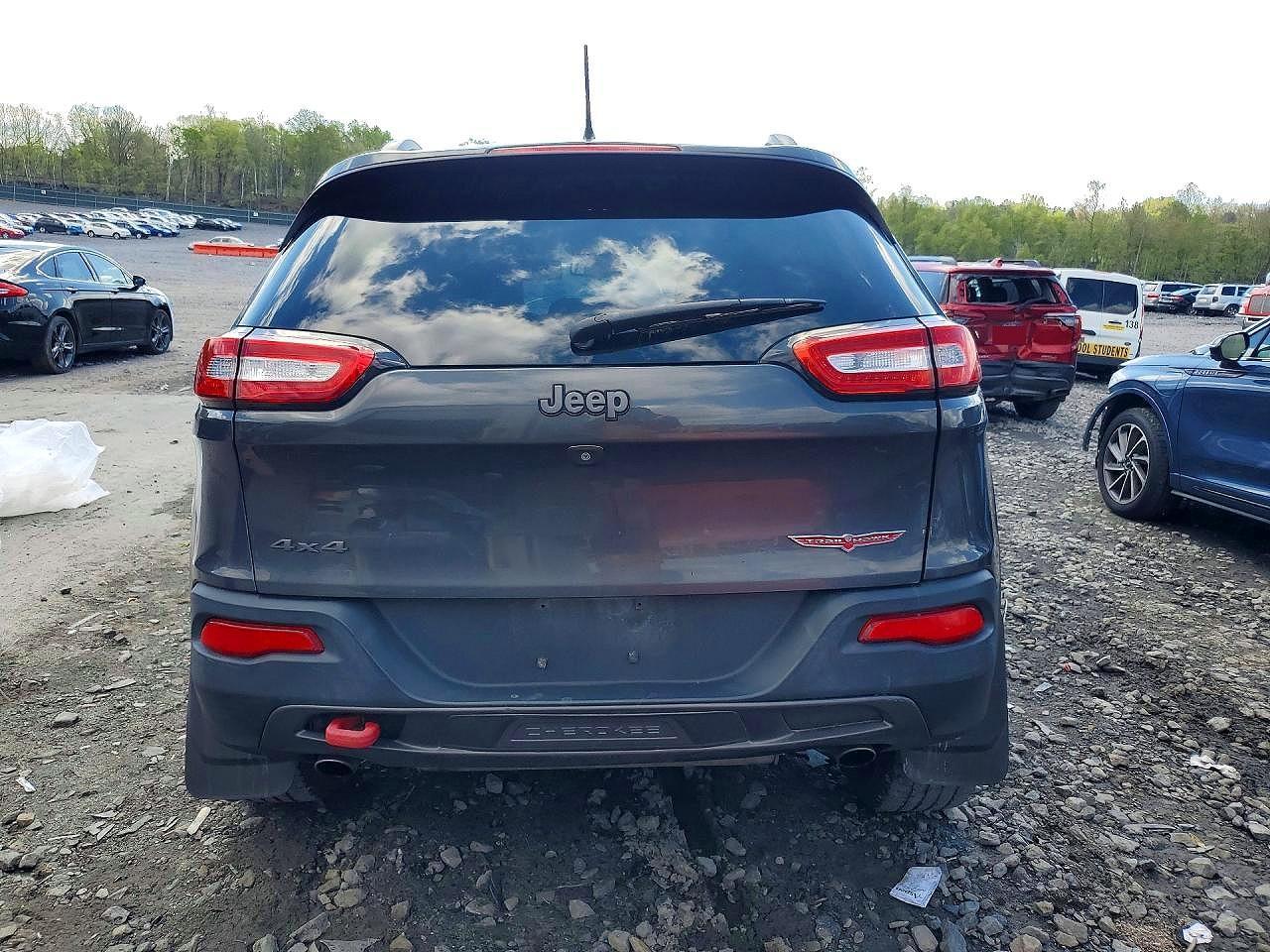 2015 Jeep Cherokee Trailhawk - Image 6