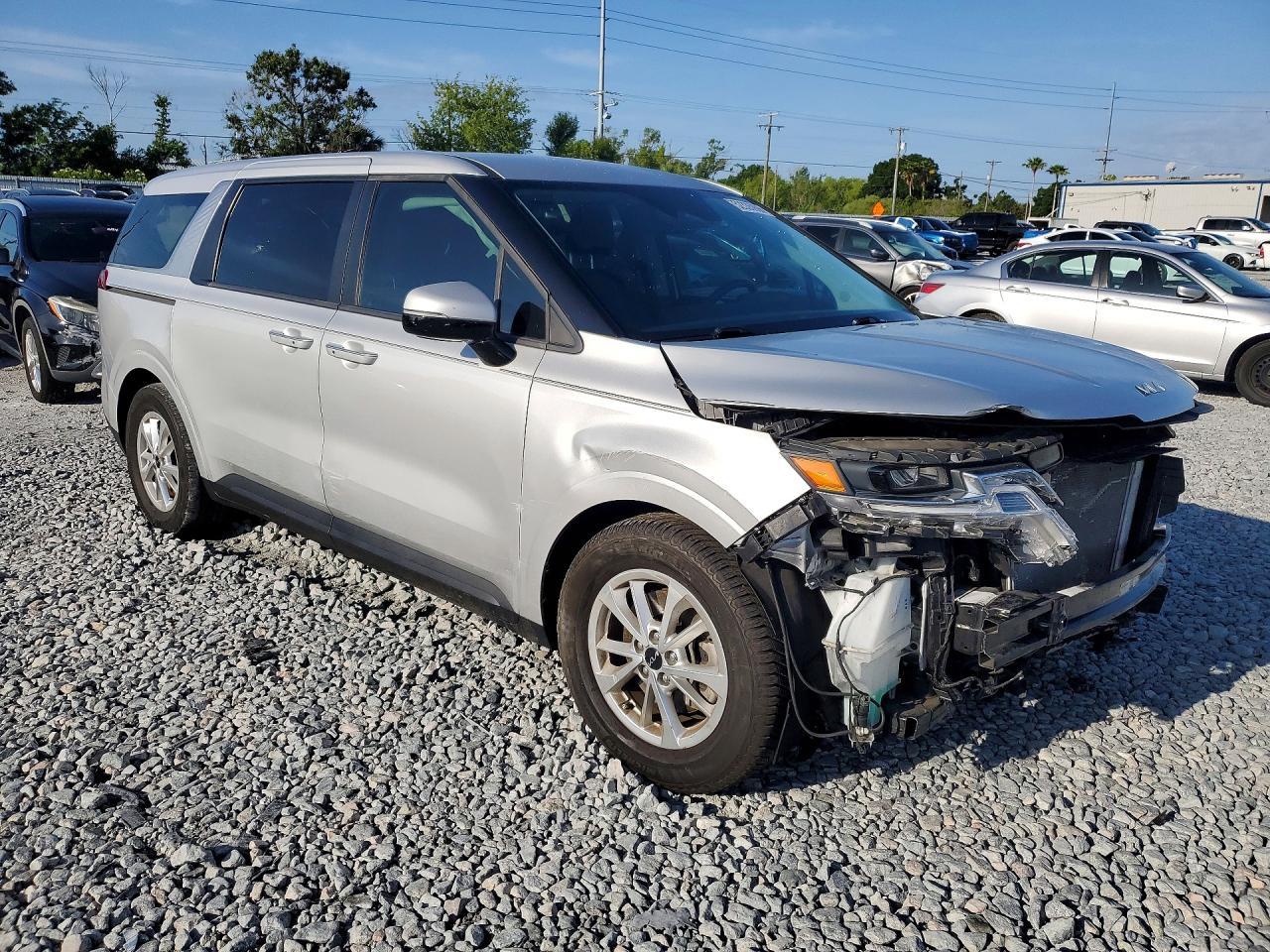 2022 Kia Carnival Lx - Фото 4