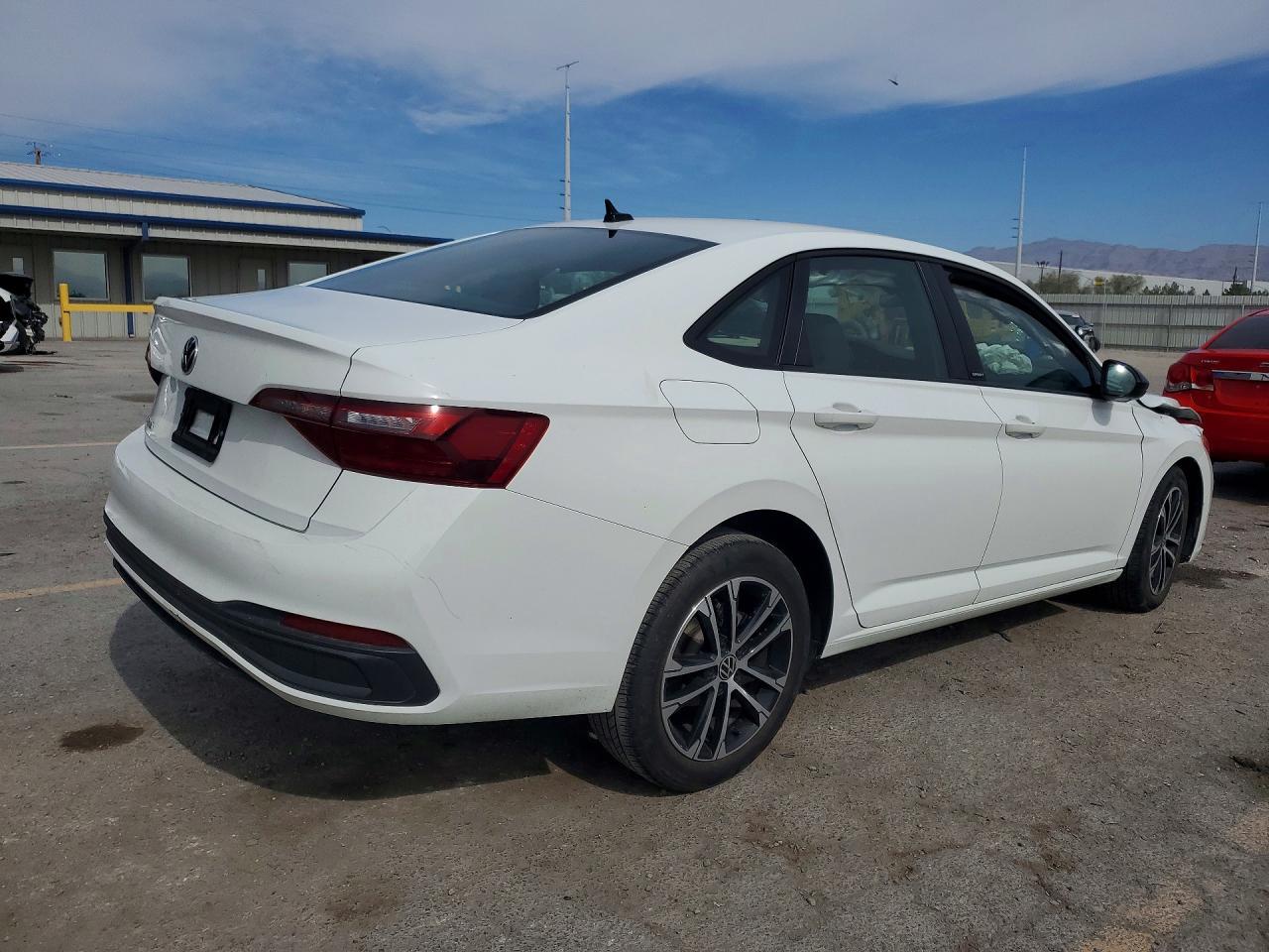 2024 Volkswagen Jetta Sport - Фото 3