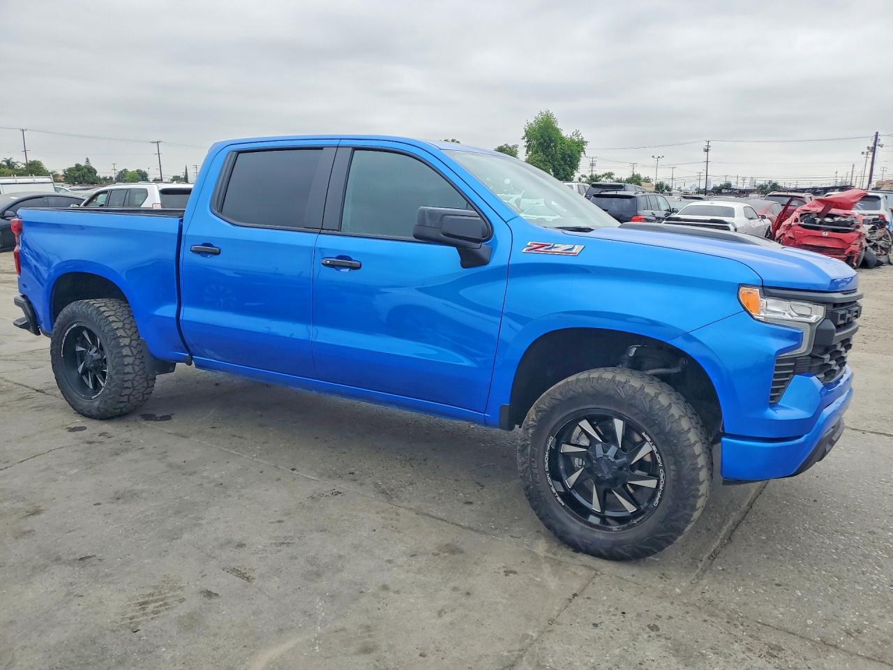 2025 Chevrolet Silverado K1500 Lt Trail Boss - Image 4