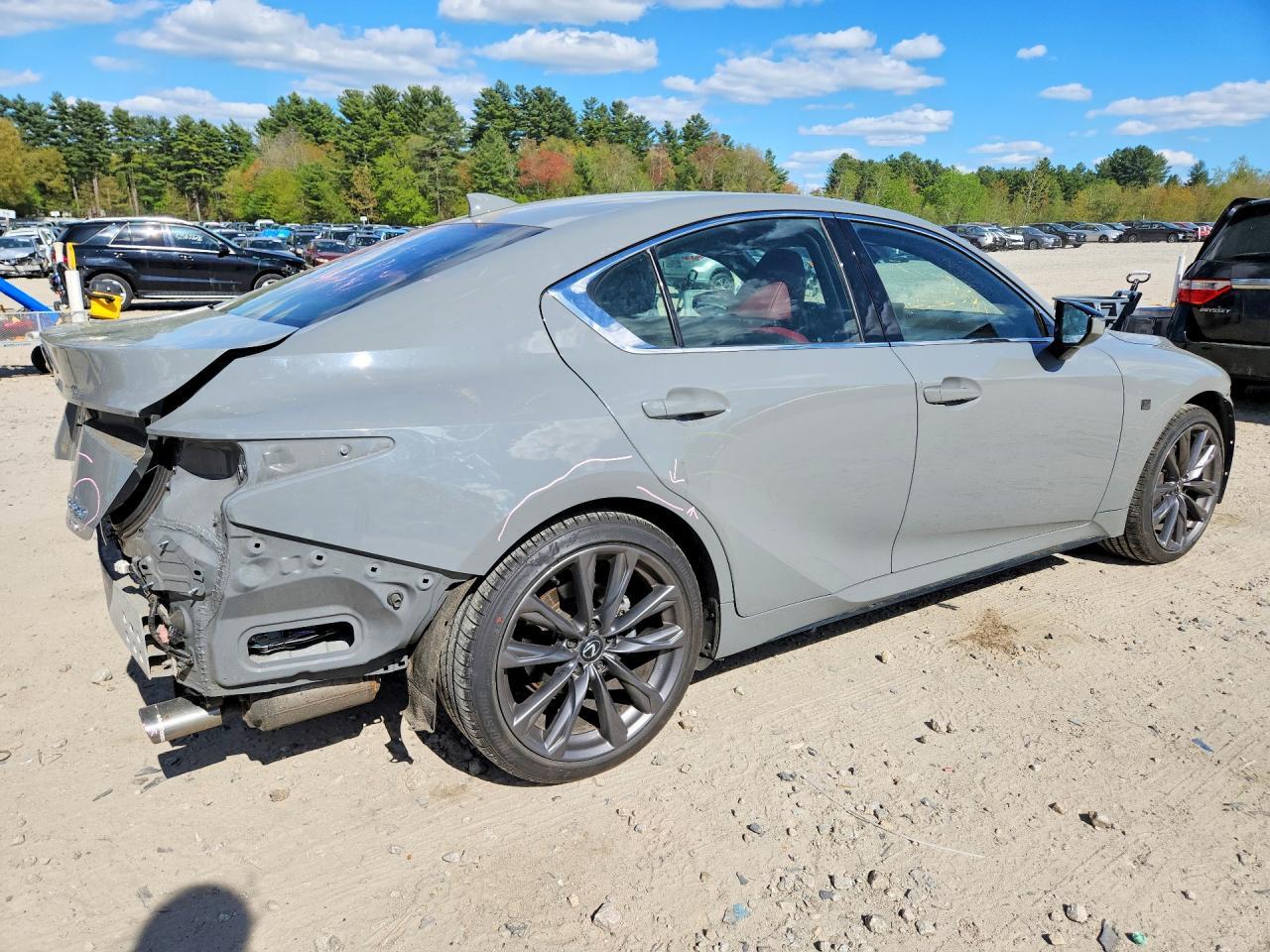 2024 Lexus Is 350 F Sport Design - Image 3