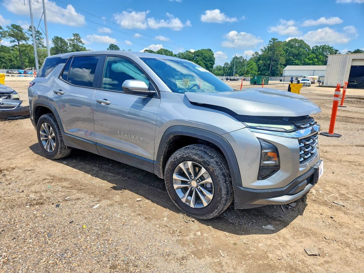 2025 Chevrolet Equinox Lt - Image 4