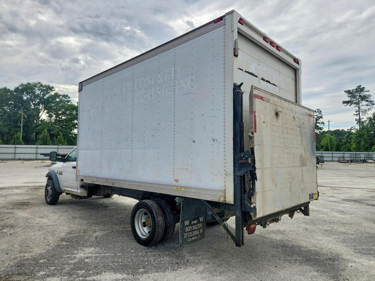 2014 Ram 5500 Box Truck - Image 2