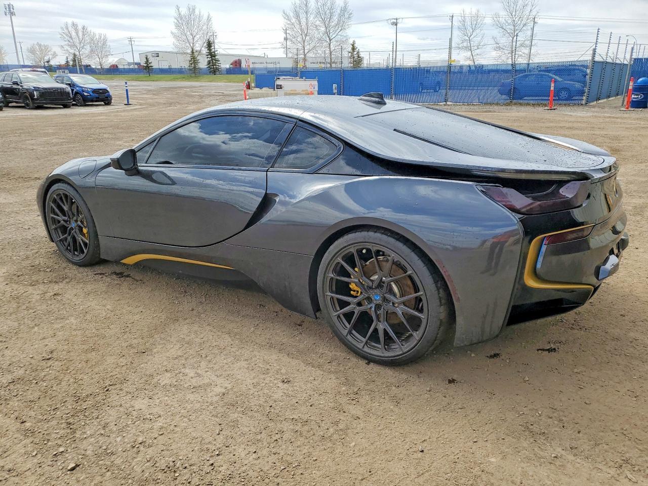 2016 BMW I8 - Фото 2