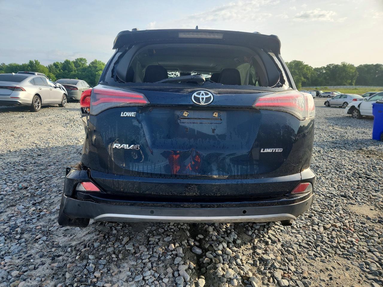 2017 Toyota Rav4 Limited - Image 6