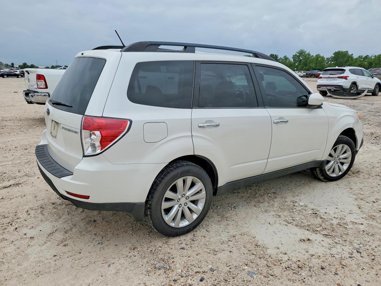 2011 Subaru Forester Limited - Фото 3
