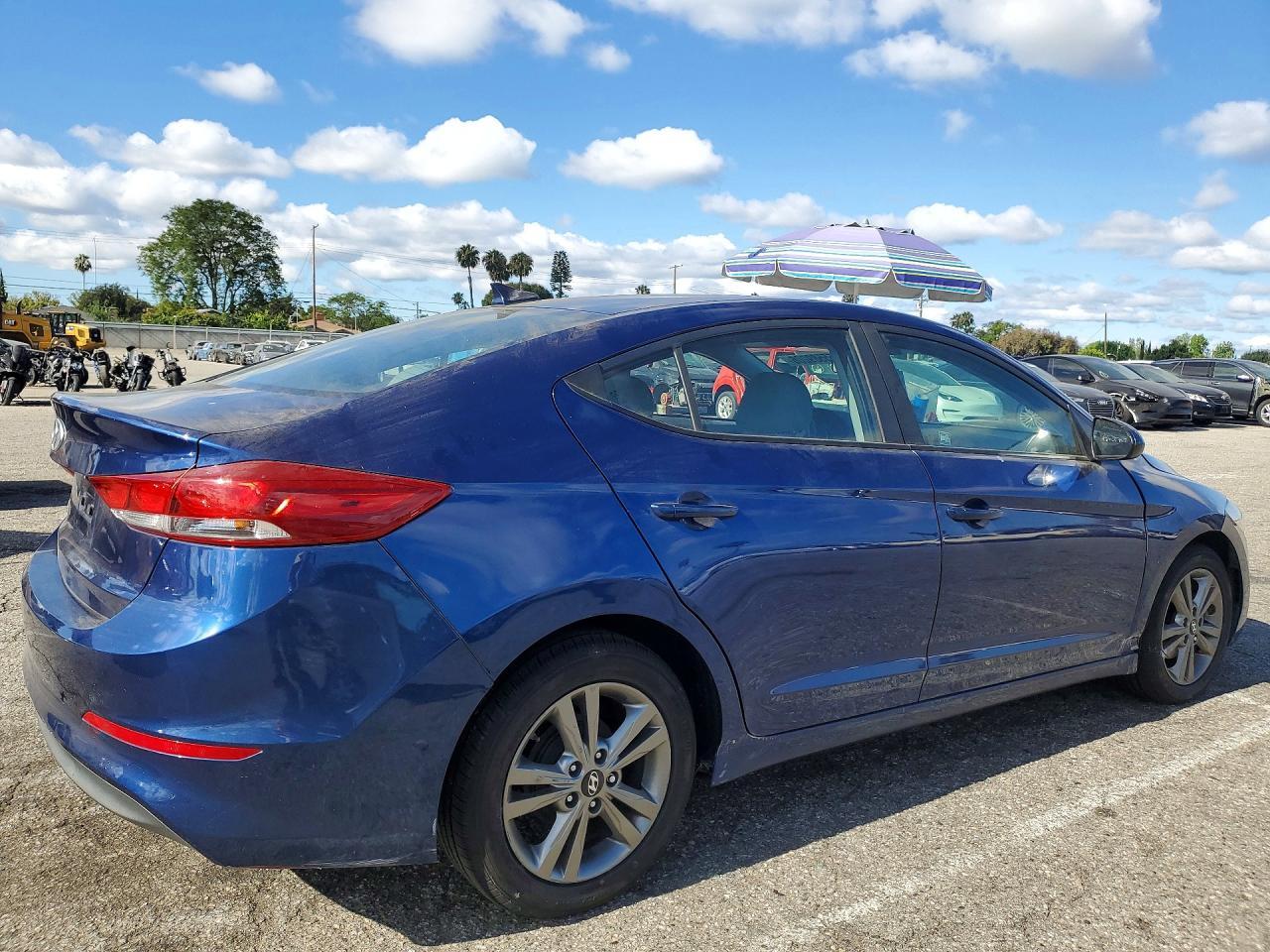 2017 Hyundai Elantra Se - Image 3