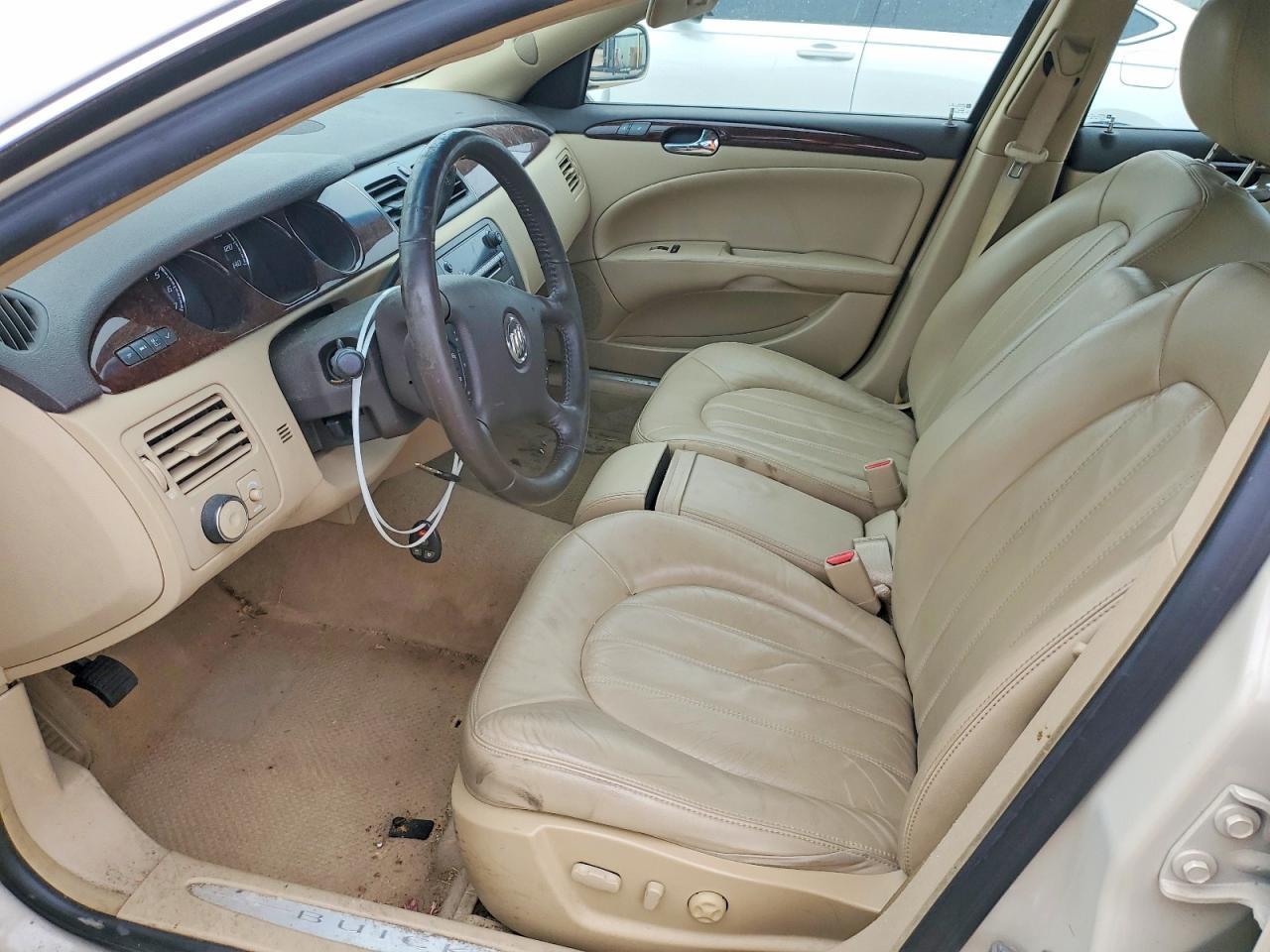 2011 Buick Lucerne Cxl - Image 7