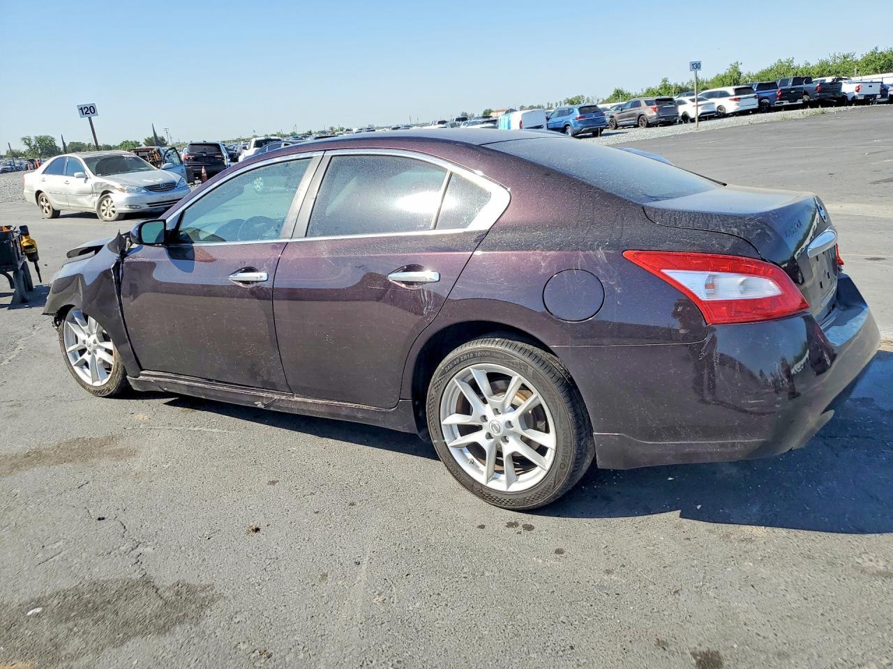 2011 Nissan Maxima 3.5 S - Image 2