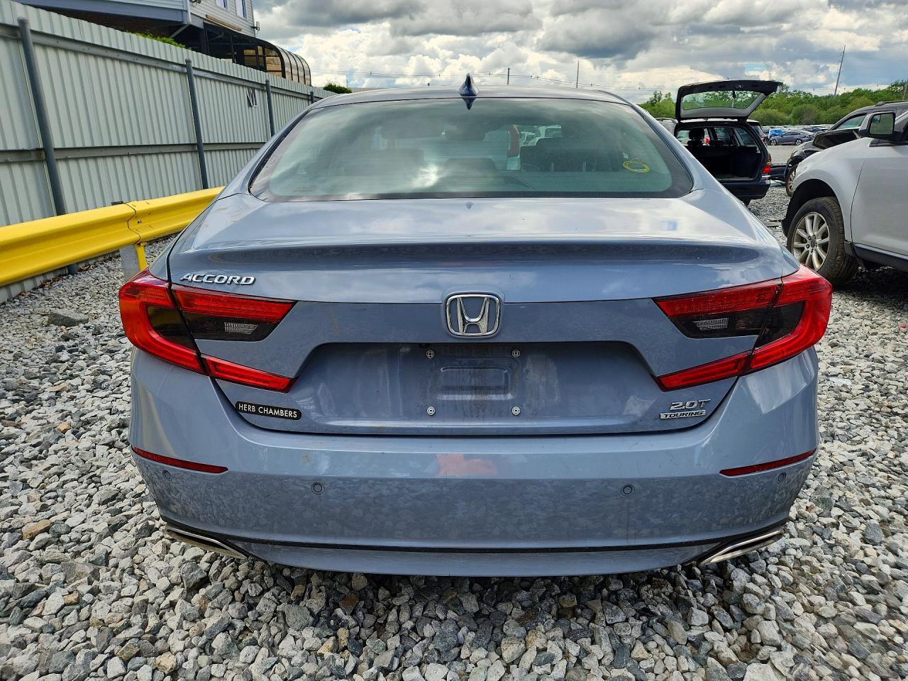 2021 Honda Accord Touring - Фото 6