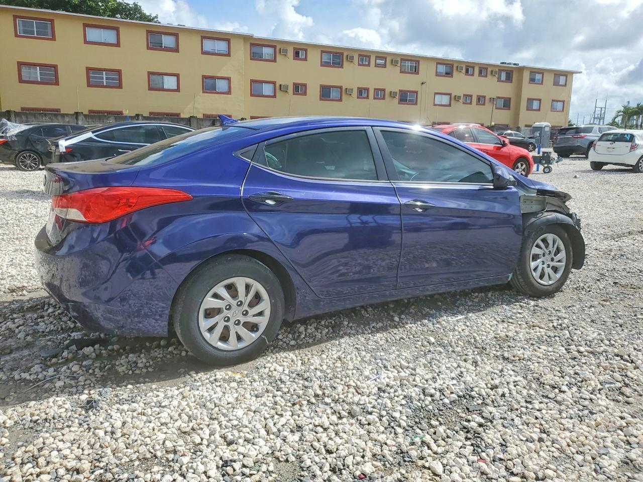 2013 Hyundai Elantra Gls - Фото 3