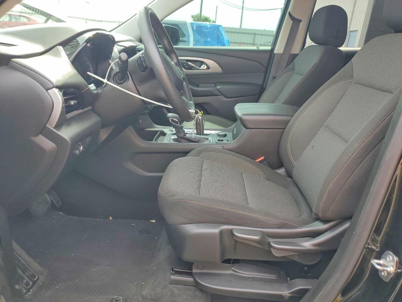 2021 Chevrolet Traverse Ls - Image 7
