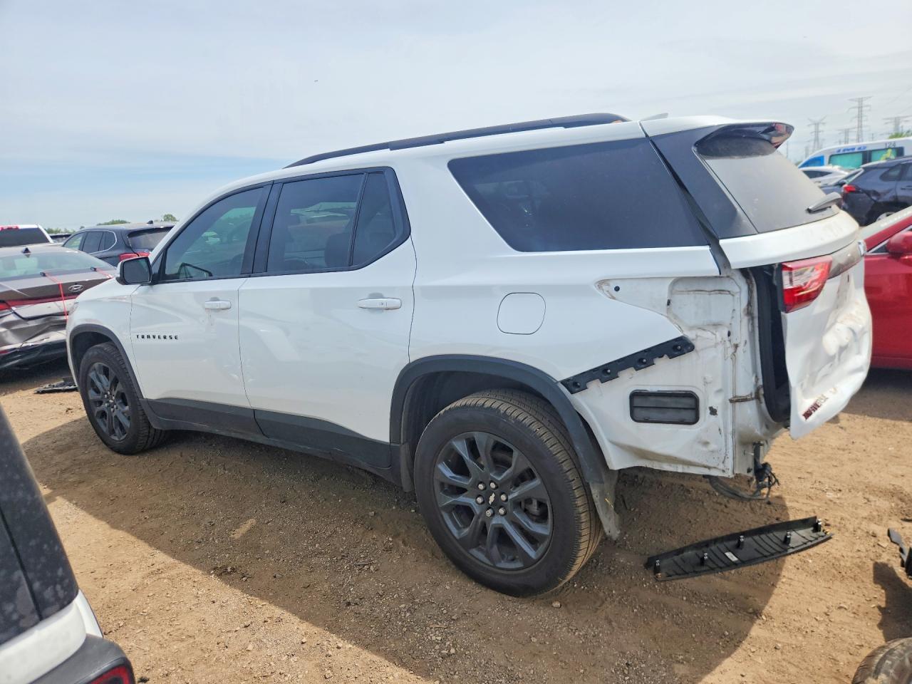2021 Chevrolet Traverse Rs - Фото 2