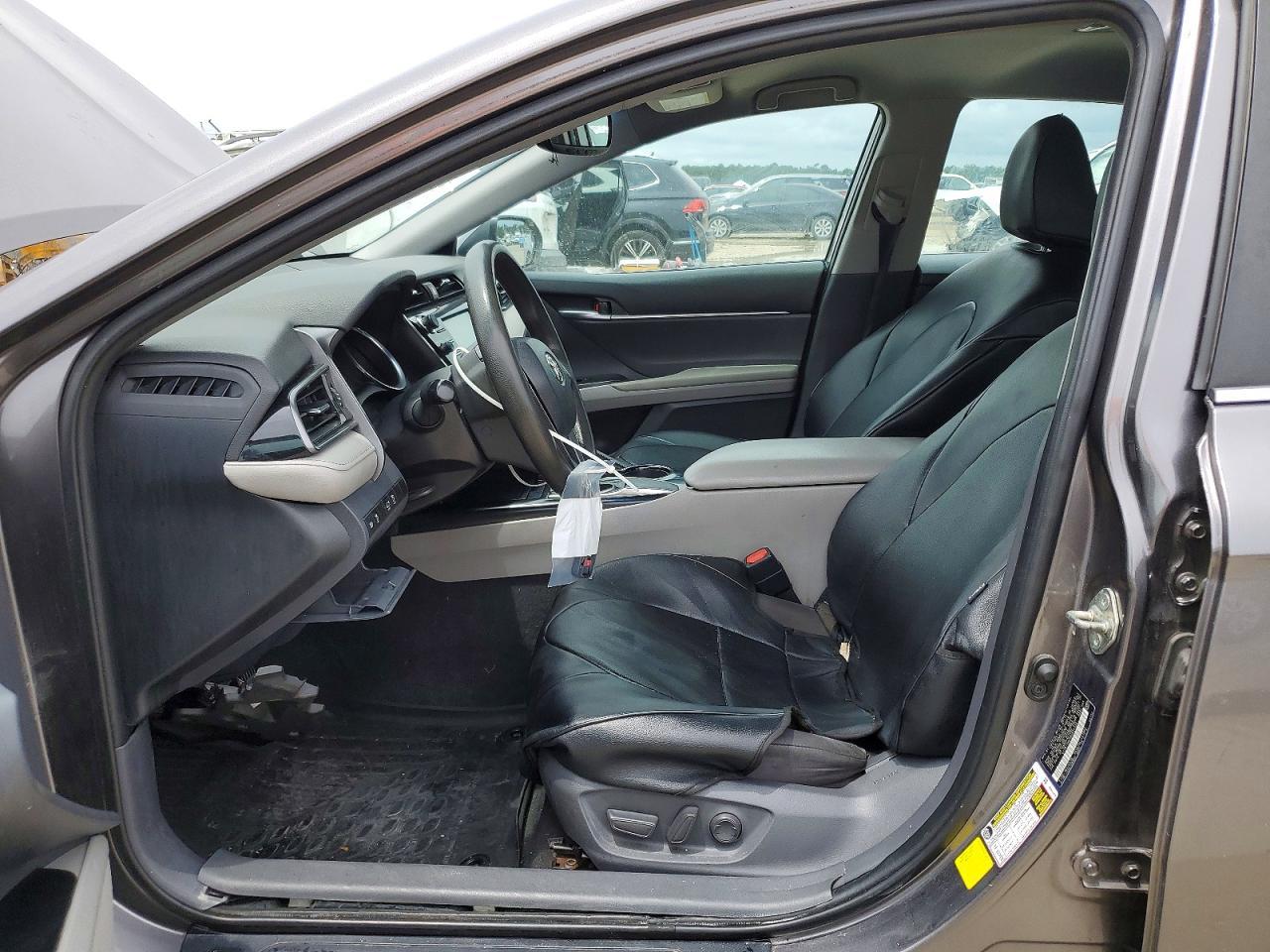 2019 Toyota Camry - Image 7