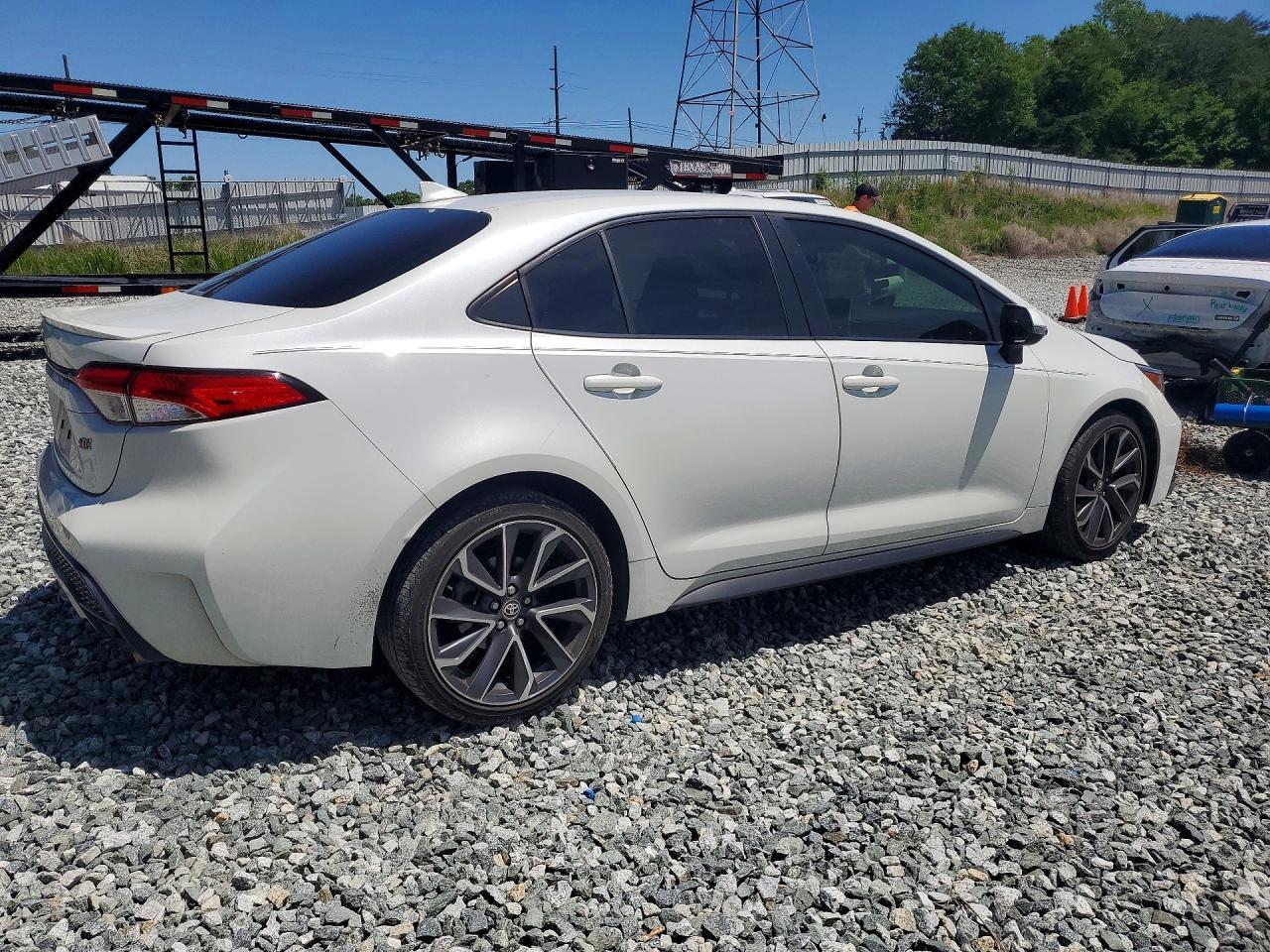 2020 Toyota Corolla Se - Фото 3