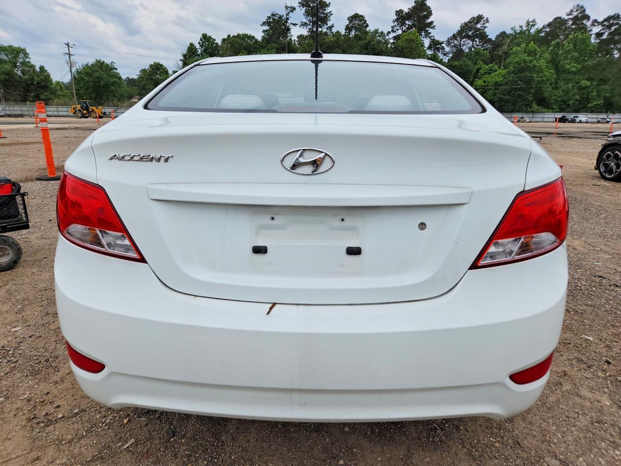 2016 Hyundai Accent Se - Фото 6