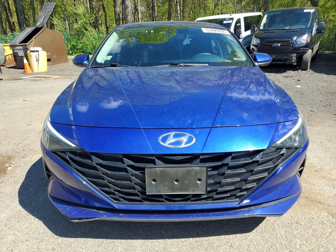 2021 Hyundai Elantra Se - Фото 5