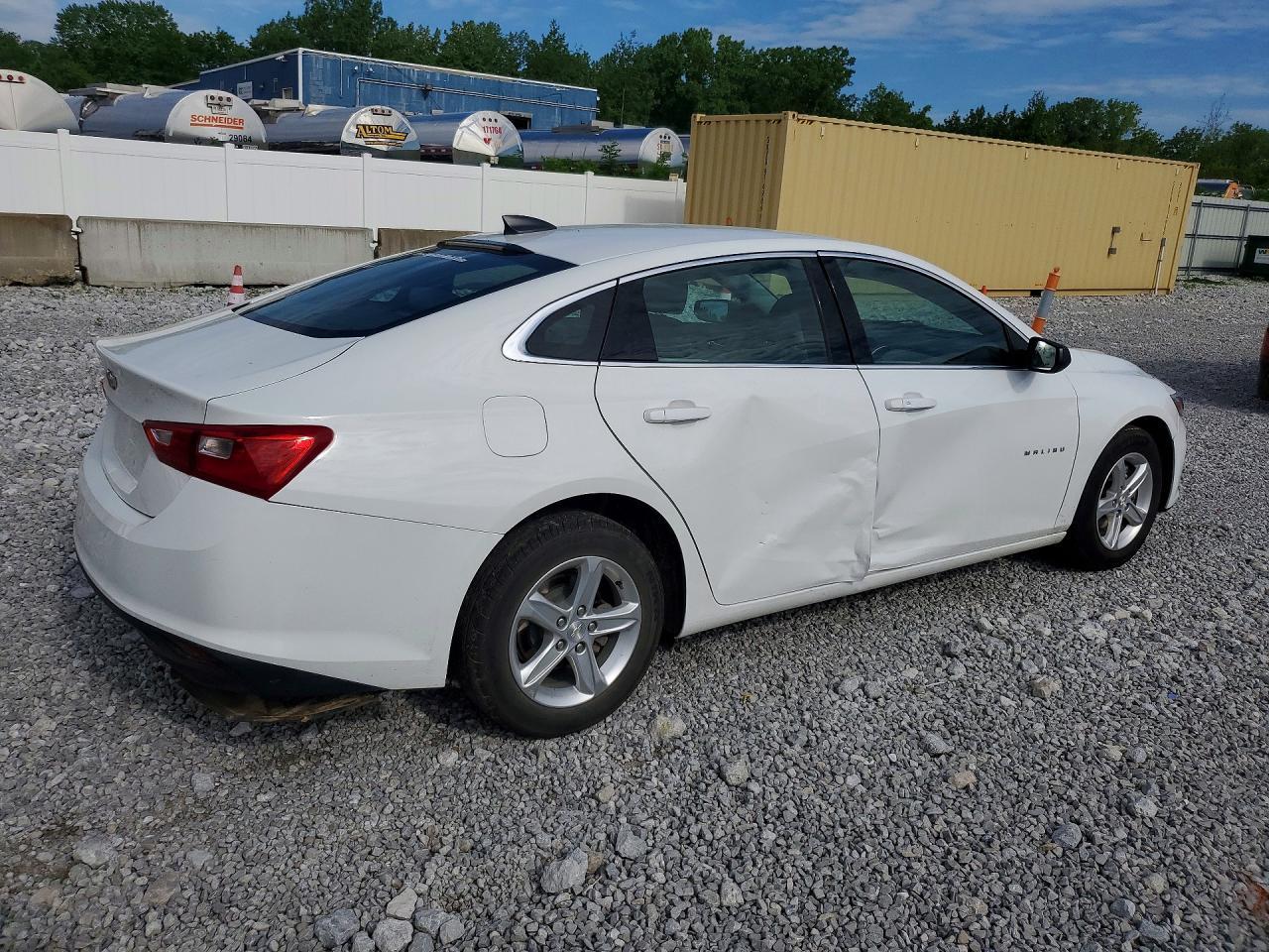2022 Chevrolet Malibu Ls - Image 3