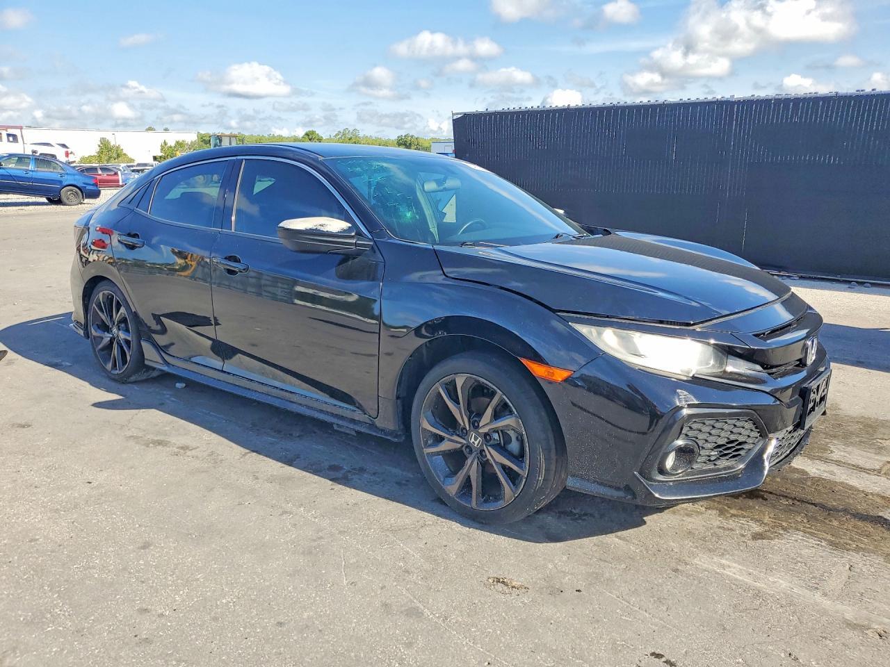 2018 Honda Civic Sport - Фото 4