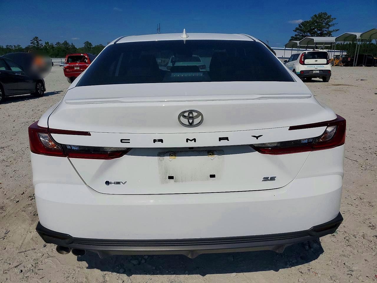 2025 Toyota Camry Se - Фото 6