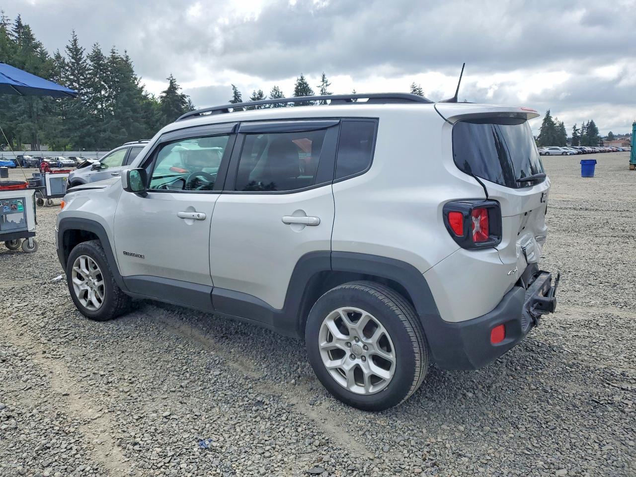 2018 Jeep Renegade Latitude - Фото 2