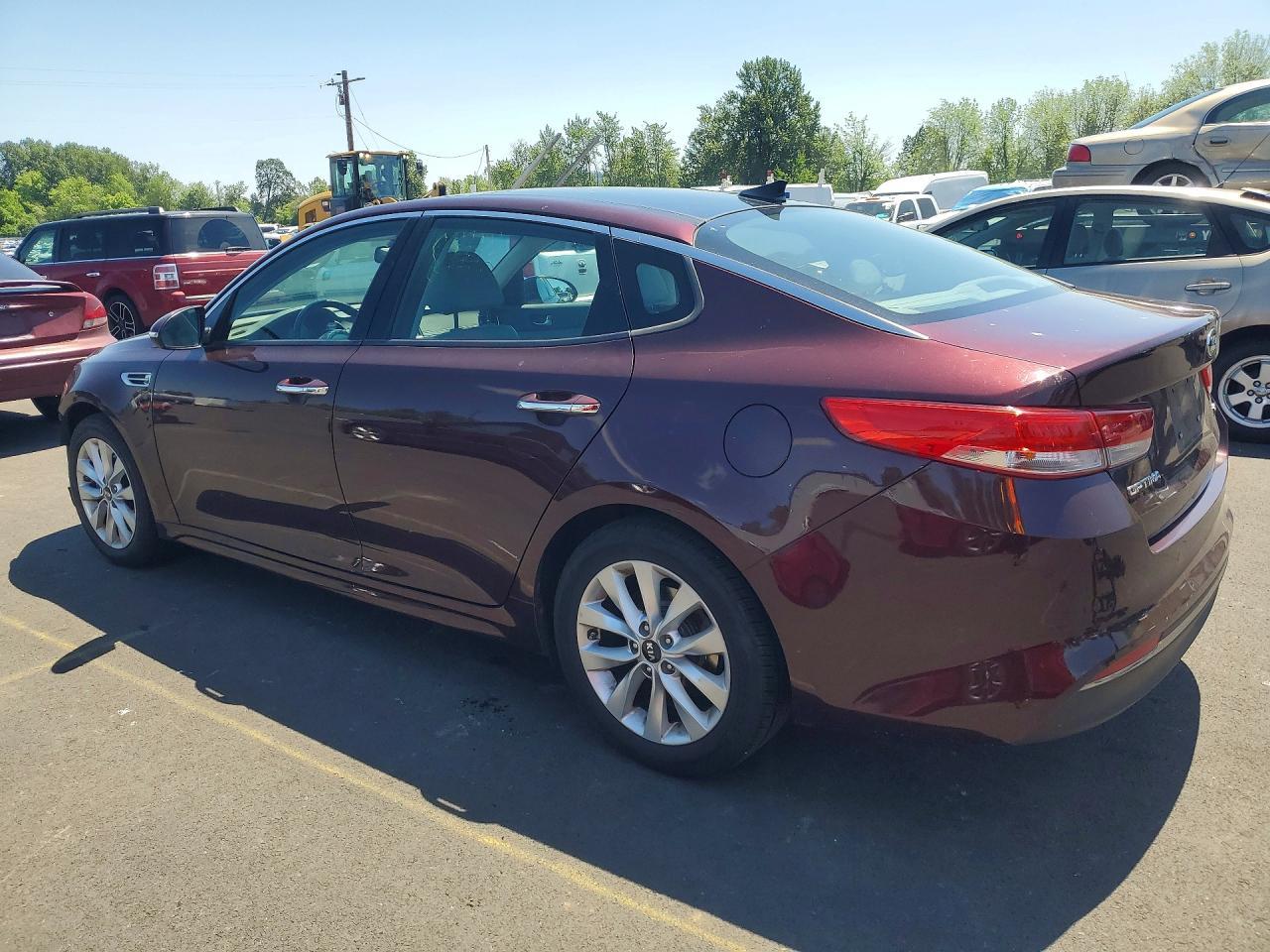 2017 Kia Optima Ex - Image 2
