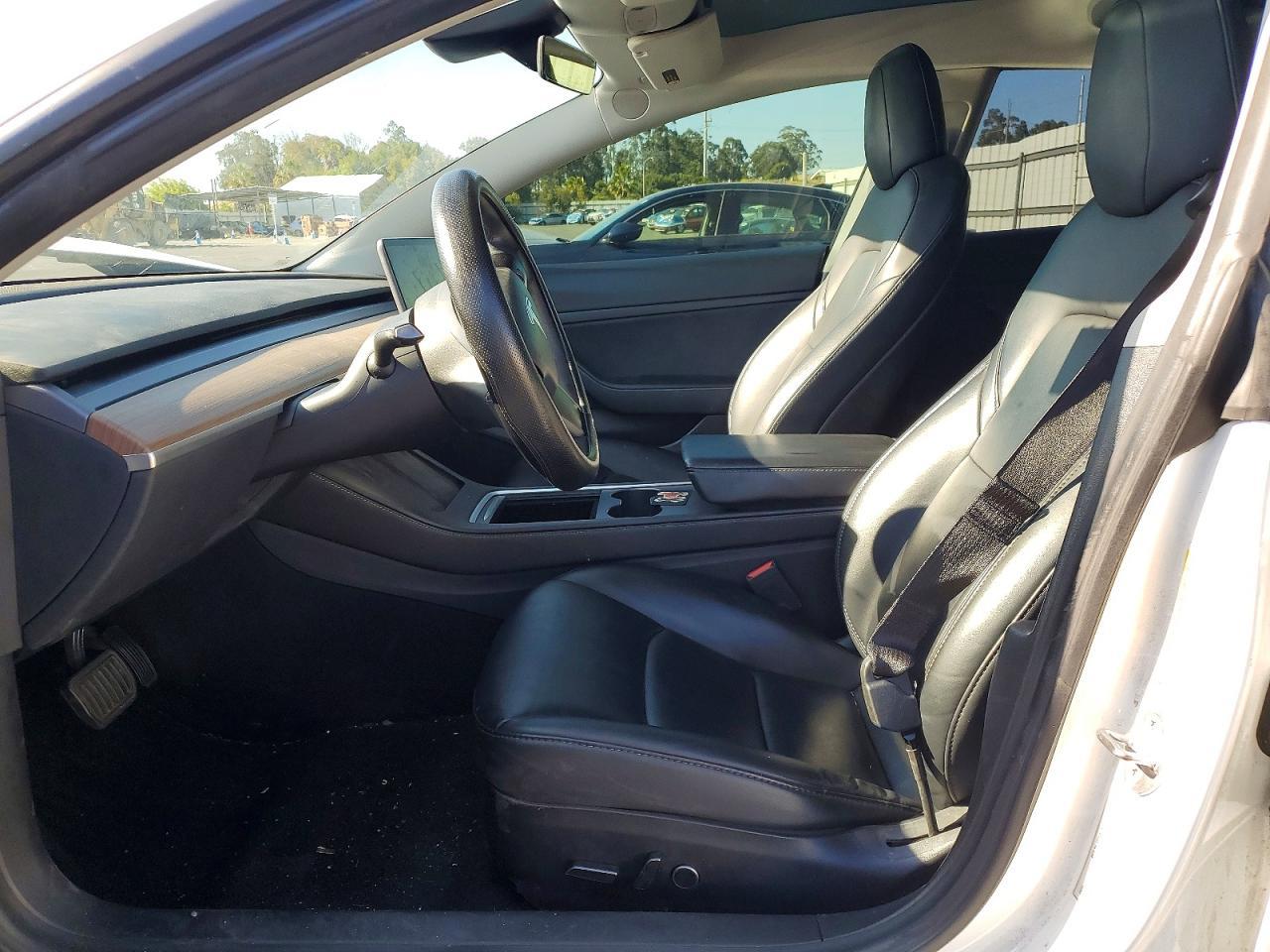 2021 Tesla Model 3 - Фото 7