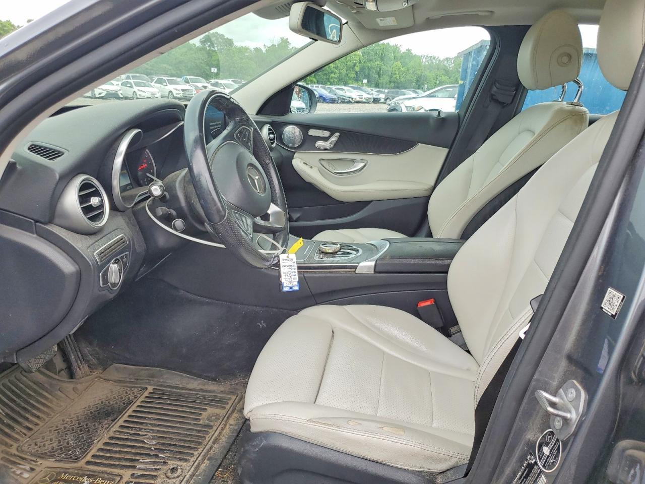 2017 Mercedes-Benz C 300 - Image 7