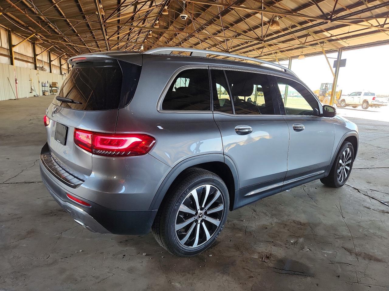2021 Mercedes-Benz Glb 250 - Image 3