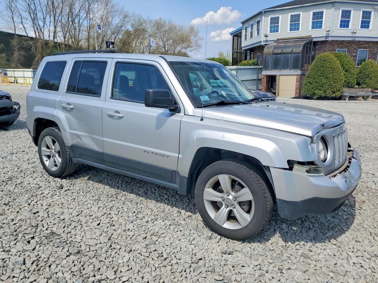 2013 Jeep Patriot Latitude - Image 4