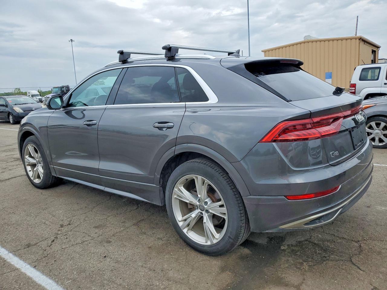 2019 Audi Q8 Premium - Фото 2