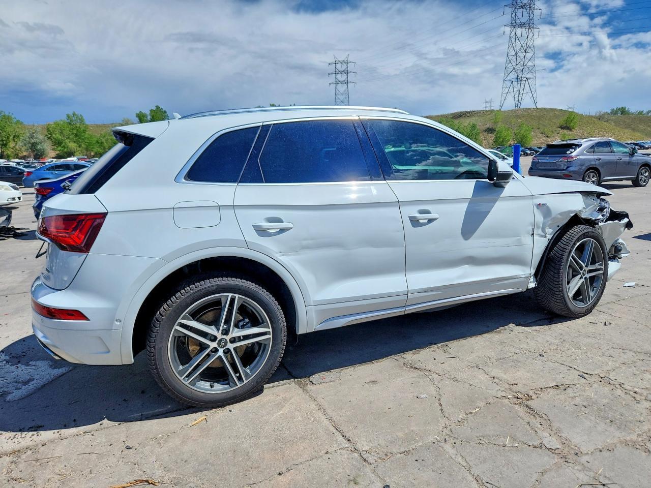 2021 Audi Q5 E Prestige - Фото 3