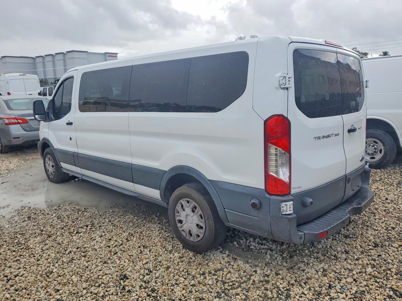 2017 Ford Transit T-350 - Image 2
