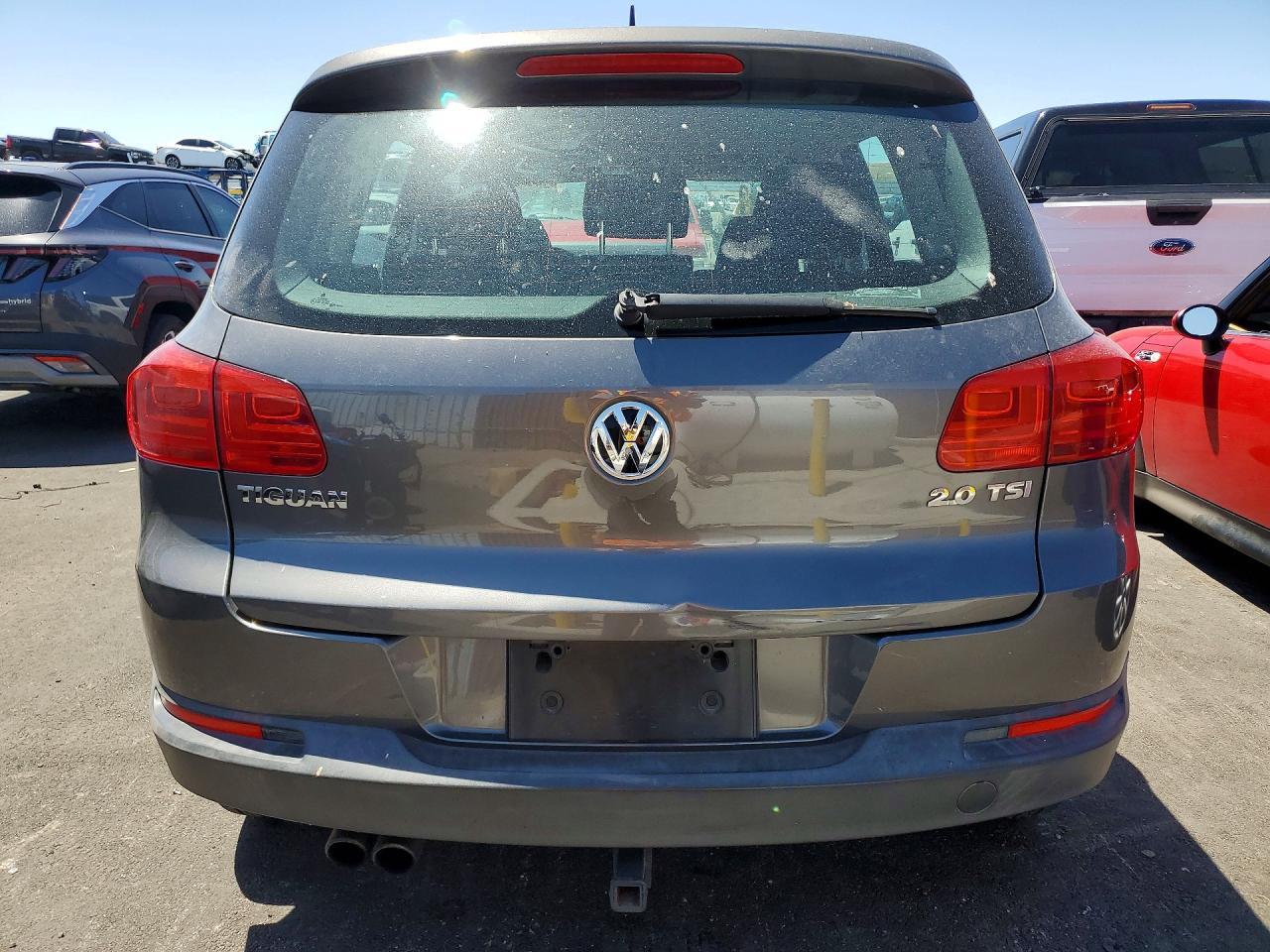 2012 Volkswagen Tiguan S - Фото 6