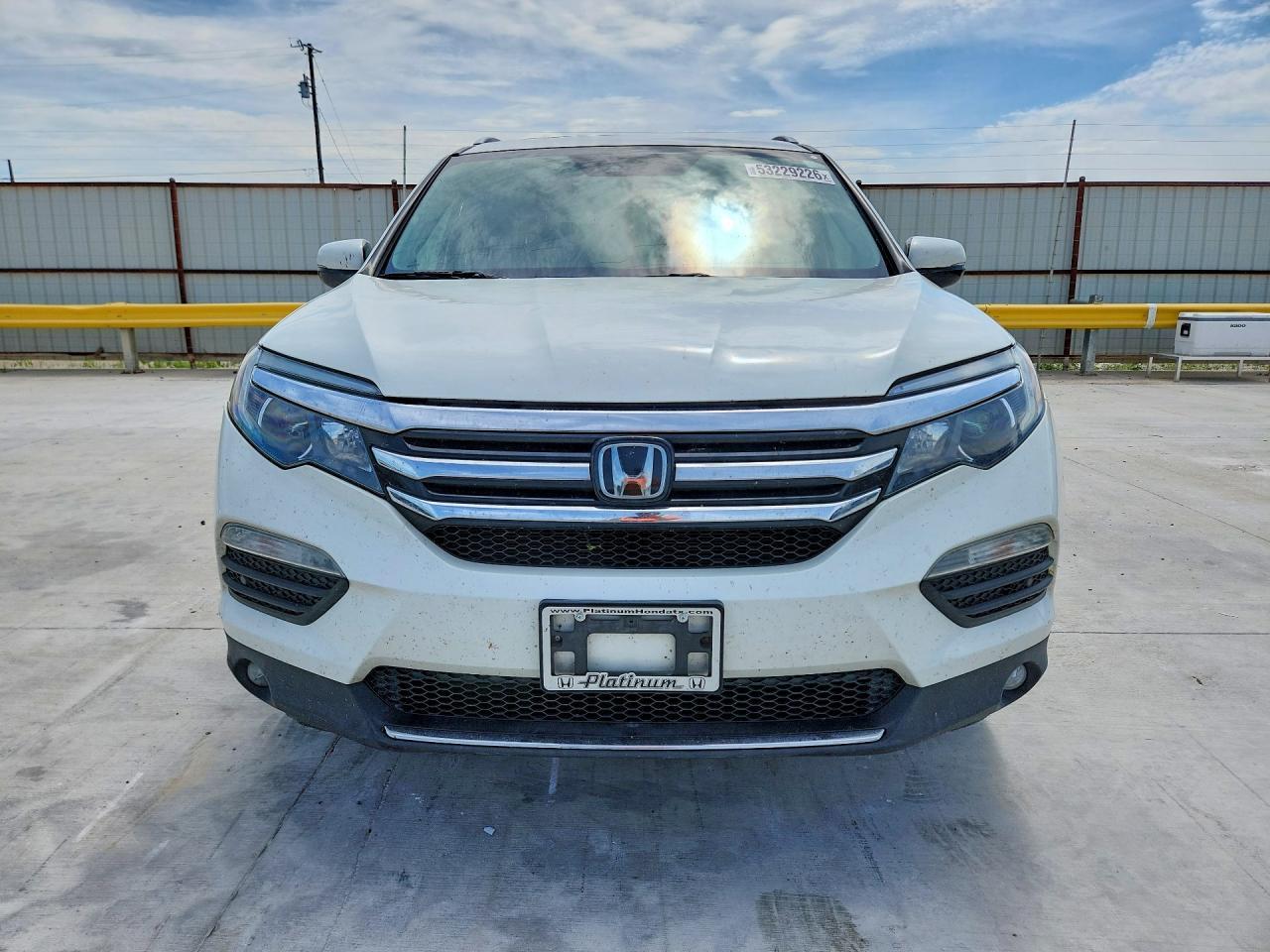 2017 Honda Pilot Elite - Фото 5