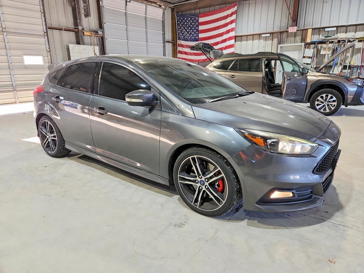 2017 Ford Focus St - Image 4