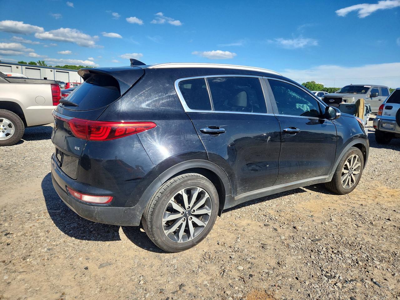2019 Kia Sportage Ex - Image 3