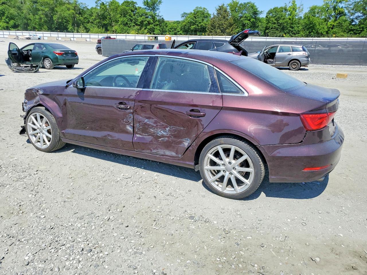 2015 Audi A3 Premium Plus - Фото 2