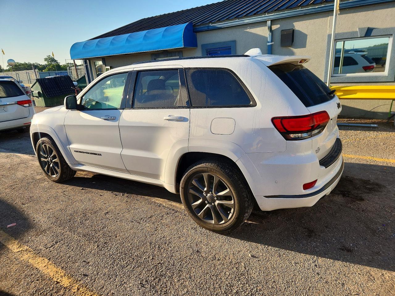 2018 Jeep Grand Cherokee Overland - Фото 2