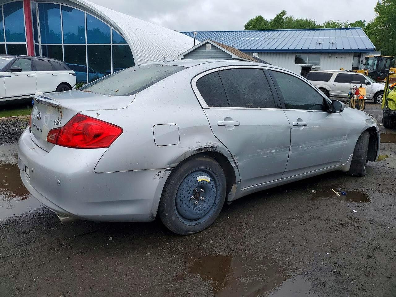 2013 Infiniti G37 Sedan X - Image 3