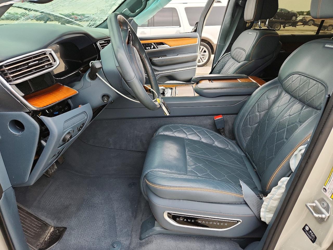 2022 Jeep Grand Wagoneer Series Iii - Image 7