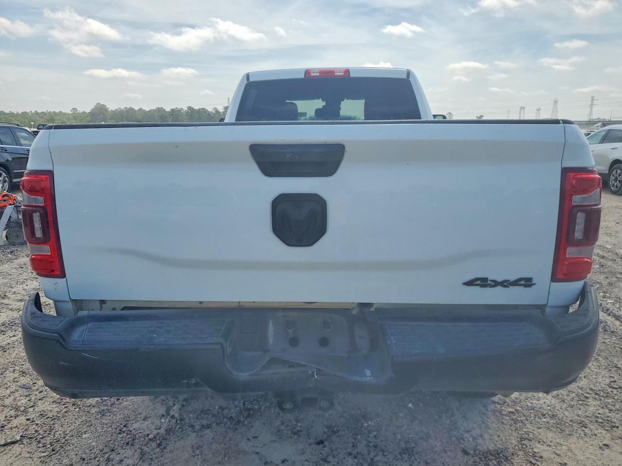 2023 Ram 3500 Tradesman - Фото 6