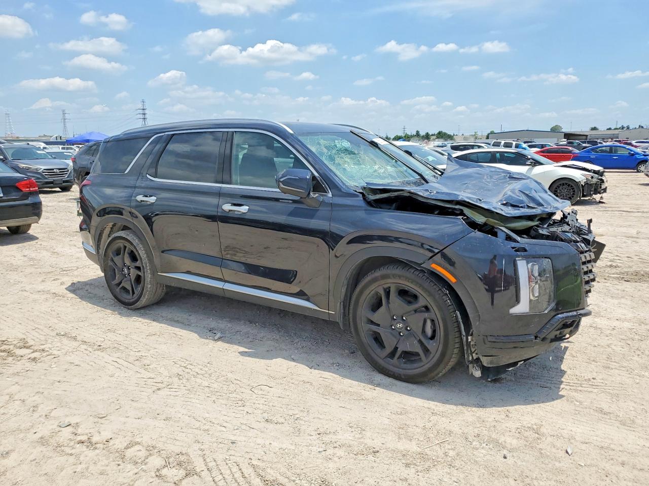 2023 Hyundai Palisade Limited - Image 4