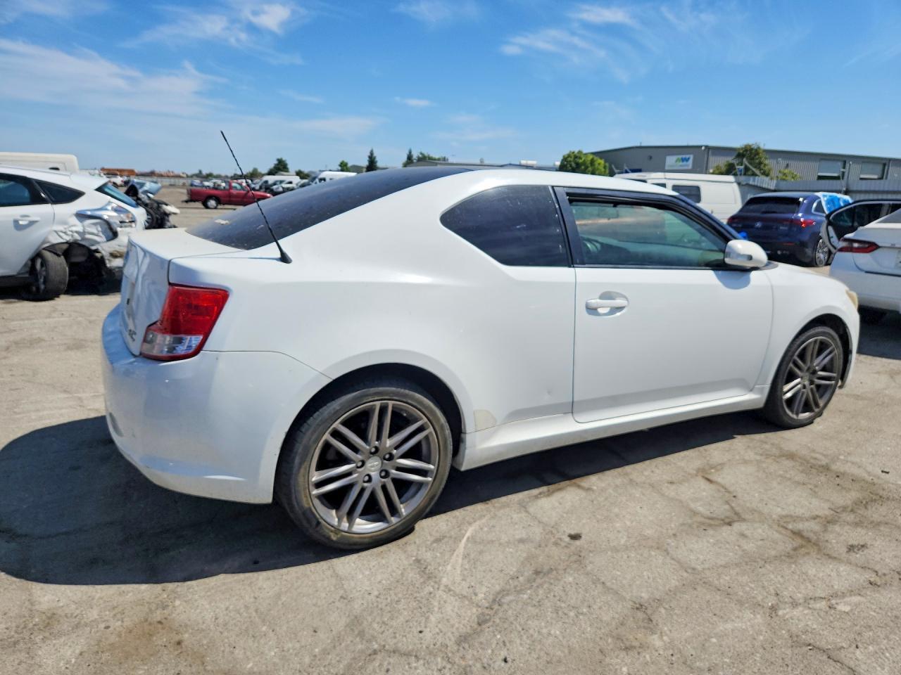 2012 Scion Tc Base - Image 3